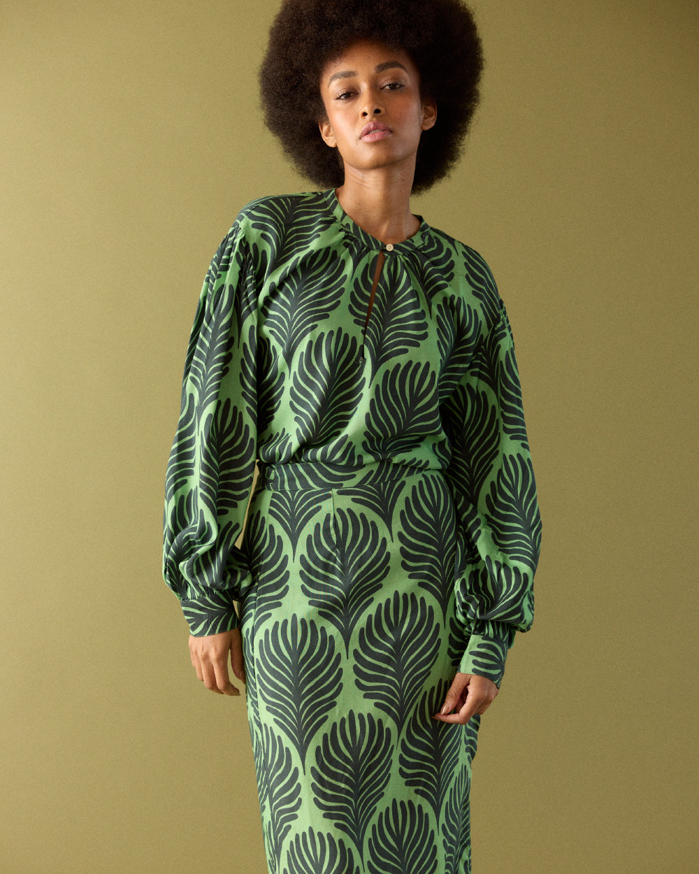 BLUSA CAOBA GREEN LEAVES